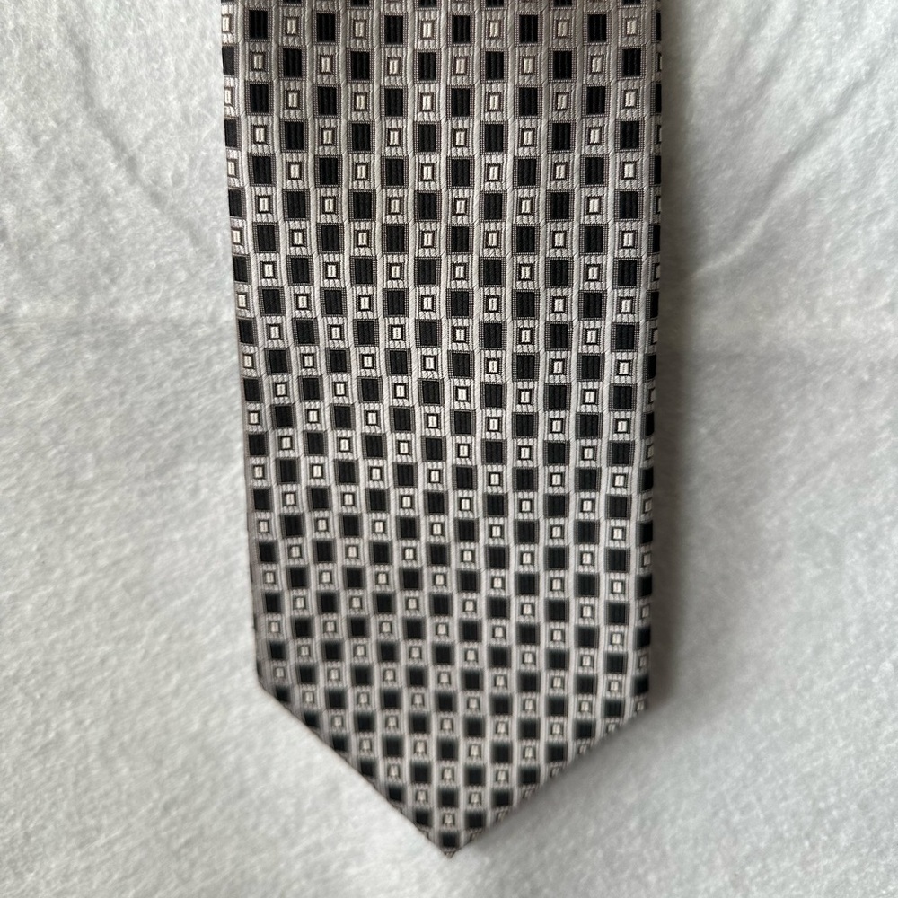 Van Heusen Polyester Tie